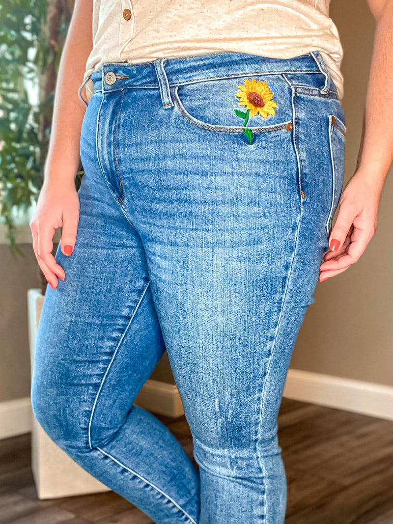 Sunnie Jeans- Judy Blue Hi-Rise Relaxed Embroidered Sunflower